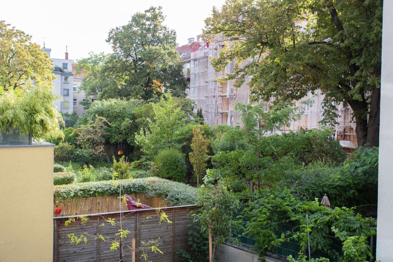 Stilvolle Wohnung Mit Ruhig Gelegenem Balkon Wenen Buitenkant foto