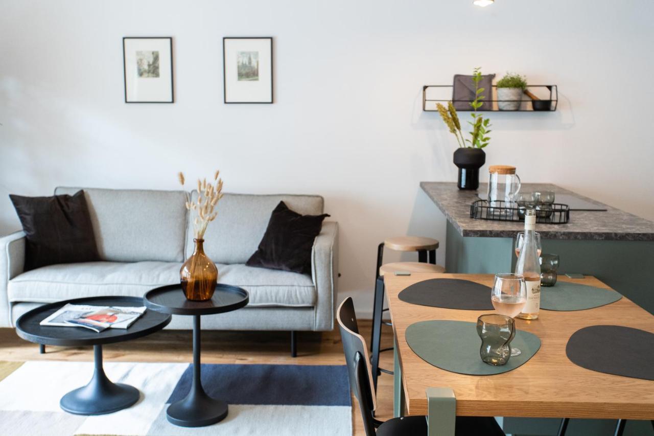 Stilvolle Wohnung Mit Ruhig Gelegenem Balkon Wenen Buitenkant foto